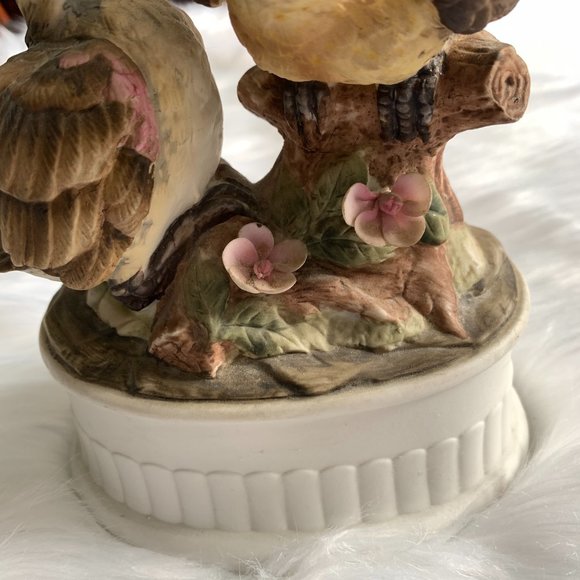 Lefton China Gold Finch Figurine #KW5157 Hand Painted Golden Finch 7" Statue - Picture 7 of 8